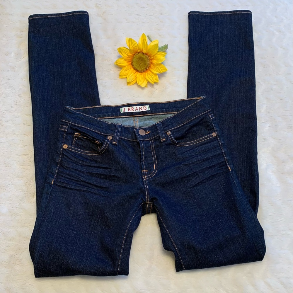 J BRAND darker ladies cigarette leg blue jeans style 914 Ink Size 26 LNW…